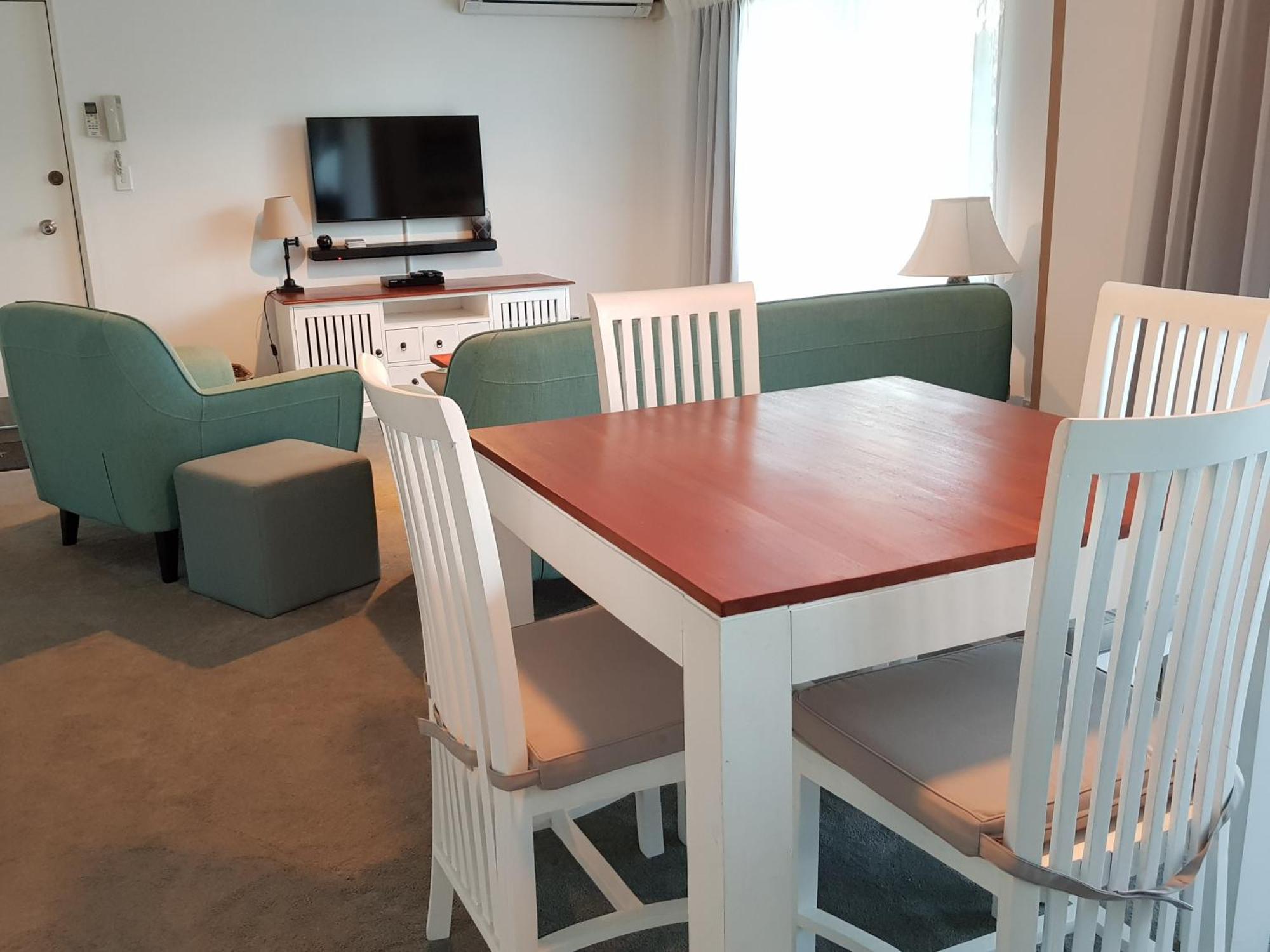 Excellsior Apartments Мулулаба Екстериор снимка